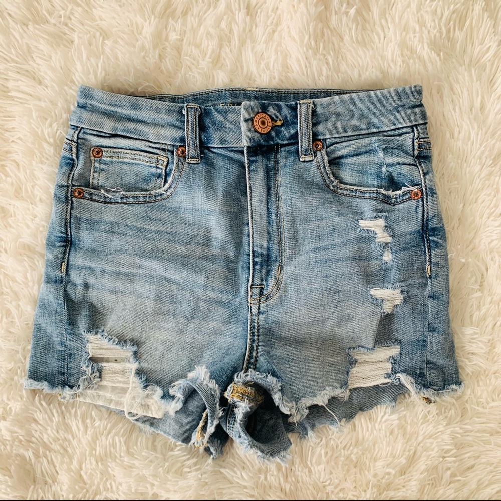 American Eagle Curvy High Rise Distressed Shortie Size 2 - Picture 1 of 14